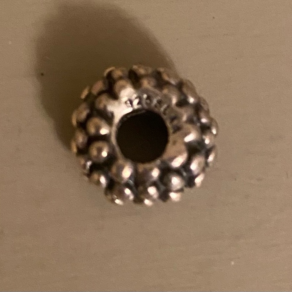 TROLLBEADS Large Berry 11508 Retired Sterling Silver 11508 NWOT - Picture 2 of 3